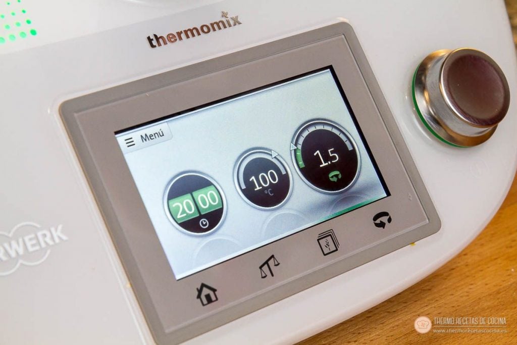 ¿Tardes de calor? Prepara una Leche Merengada con tu Thermomix. | 7 | Recetas de cocina para Thermomix la pantalla de la Thermomix con 20 minutos, 100 grados, velocidad 1,5 y el icono de giro a la izquierda